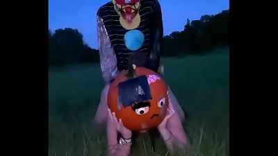 Picked the hottest Pumpkin out the Patch! It happened to be @Mandimayxxx