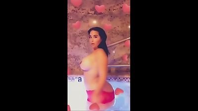 Alexandra Uchi twerk part 2