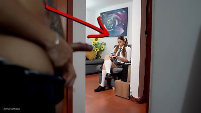 My stepdaughter's schoolmate makes me nasty and I jerk looking at her - (Unexpected ending)