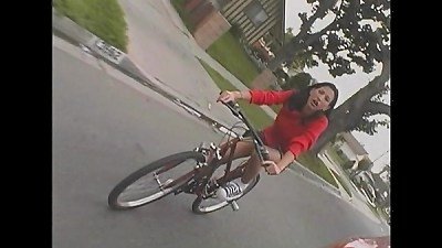 Unplugged - Got hooters - total flick