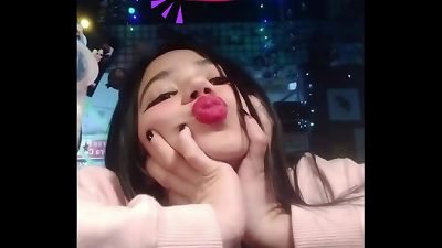 I don't want kisses, I just want to deepthroat and fuck!!!