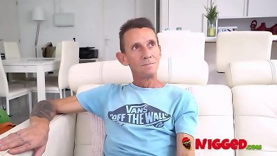 Nuru Obama deflowers an older dude. He had never tasted black gash before!