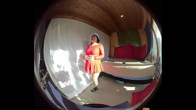 pregnant damsel rails MY cushion VR