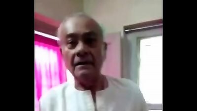 senior pundit nailing young female