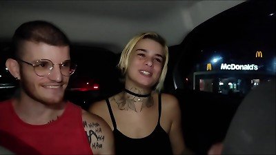 couple has hump in an uber, and the driver films everything and puts it on the internet
