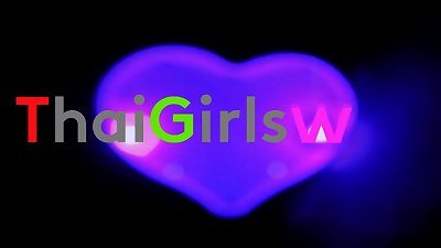 Thai gogo bitch is hungry for some foreign boner