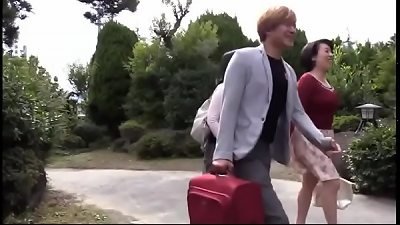 Taking mom to travel